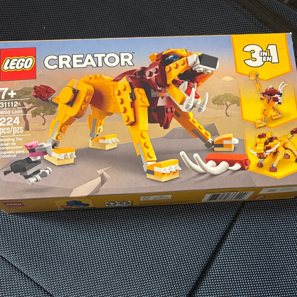 LEGO Creator 3-in-1 Lion Set - Yellow and Red